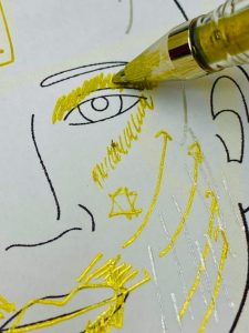 金銀の古代療法の小顔施術方法_専用の用紙にペンで描く